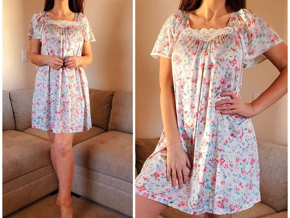 Vanity fair pajamas medium sale
