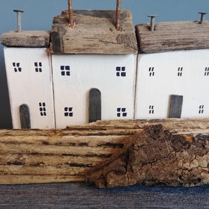 Driftwood Cottages, Driftwood Houses, Driftwood Art, Coastal Decor, Beach Theme, 5th Anniversary Gift, Handcrafted Gift, Recycled wood craft