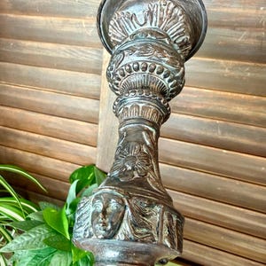 Antique Style Baroque Candlestick Holder or Plant Pedestal featuring Figural Faces and Ornate Details, bild 14