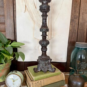 Antique Style Baroque Candlestick Holder or Plant Pedestal featuring Figural Faces and Ornate Details, bild 10