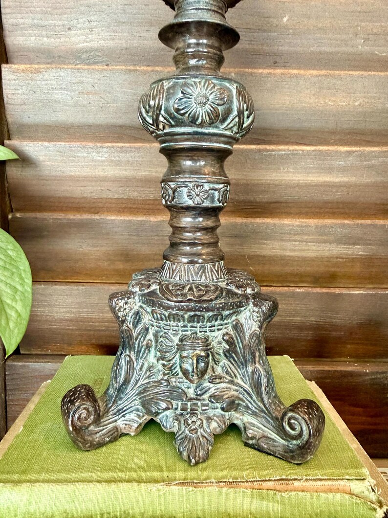 Antique Style Baroque Candlestick Holder or Plant Pedestal featuring Figural Faces and Ornate Details, bild 5