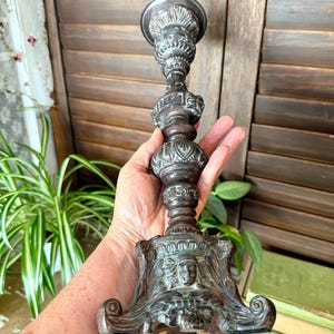 Antique Style Baroque Candlestick Holder or Plant Pedestal featuring Figural Faces and Ornate Details, bild 13