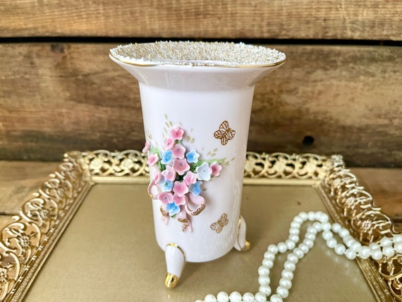 Mid Century 1950s Lefton Vase, Pale Pink Butterflies and High Relief Flowers with 24K Gold Accents and Textured Rim (#V8)