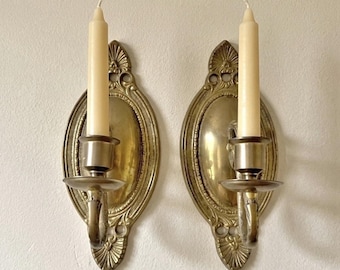 Vintage messing wandkandelaars paar goudkleurige sierlijke decoratie in Victoriaanse stijl