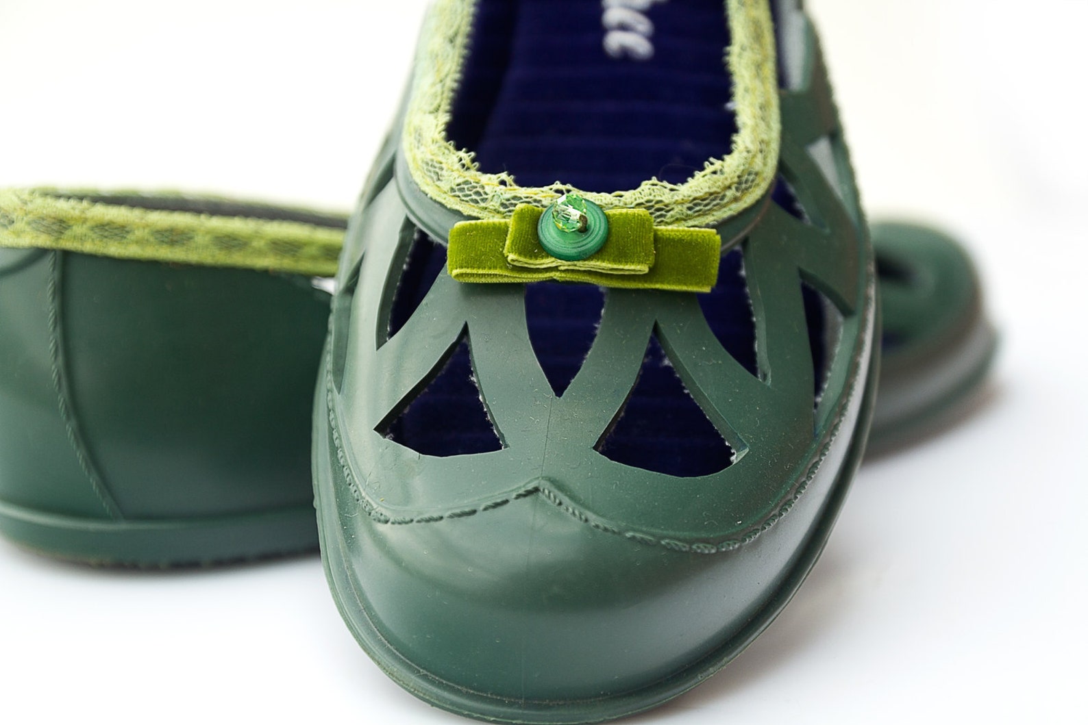 barefoot shoes, green shoes, summer shoes, flat shoes, soft shoes, ballet flats, slip in shoes, retro shoes, bead shoes, rubber