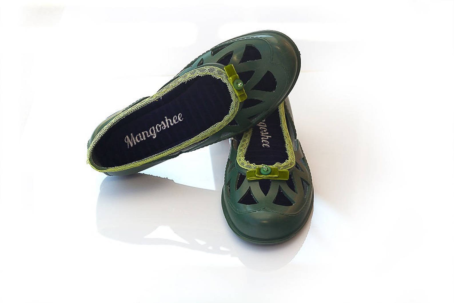 barefoot shoes, green shoes, summer shoes, flat shoes, soft shoes, ballet flats, slip in shoes, retro shoes, bead shoes, rubber