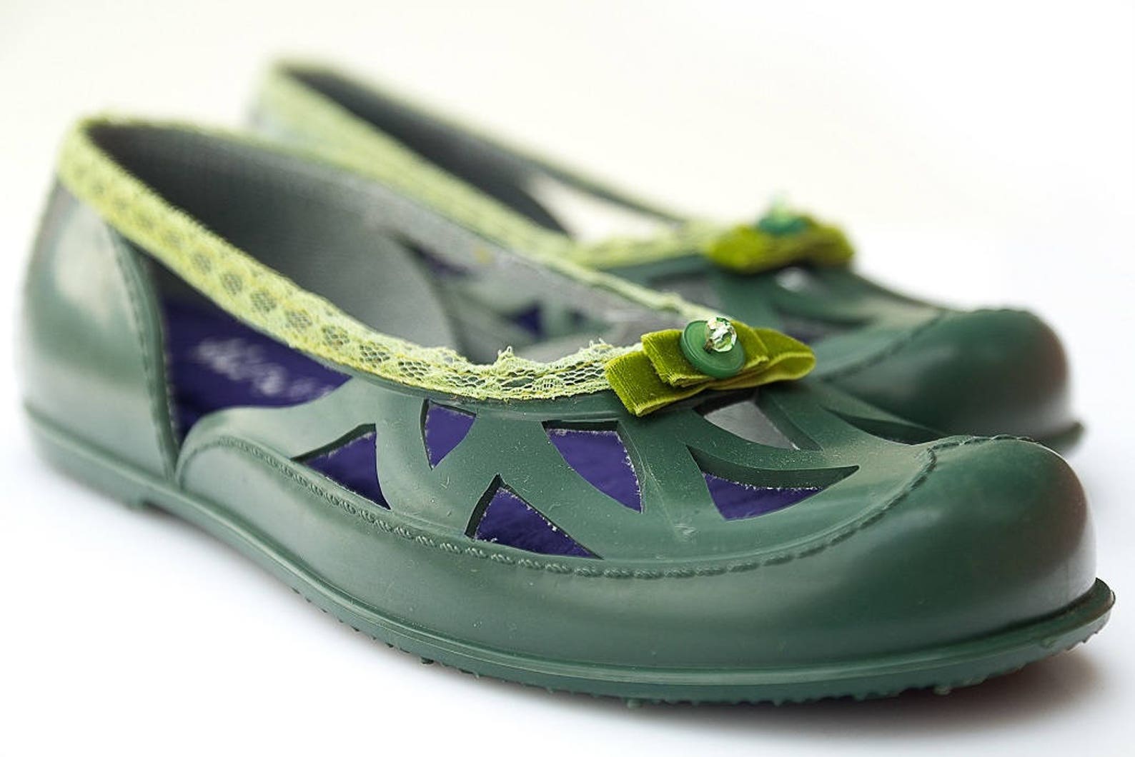 barefoot shoes, green shoes, summer shoes, flat shoes, soft shoes, ballet flats, slip in shoes, retro shoes, bead shoes, rubber