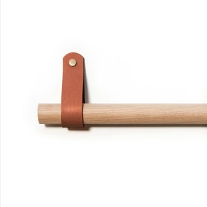 Single Leather Curtain Pole 0-720cm / 0-283.5&quot; (Natural Oak, Walnut, Beech, Black, White)