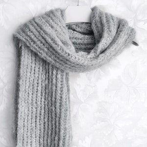 Knitted light-grey merino scarf, steel wool scarf, winter scarf, knitted merino wrap, light-grey wool wrap, men&#39;s scarf, women&#39;s scarf