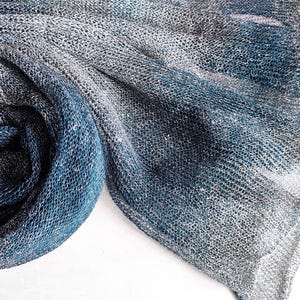 Knitted blue melange linen scarf, blue degrade scarf, summer scarf, knit blue linen stola, women's scarf, knit blue linen wrap, men's scarf