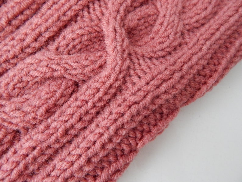 women/'s hat Knitted dusty rose wool hat and cowl women/'s winter set knitted snood knitted neck warmer tea rose set knitted pink set