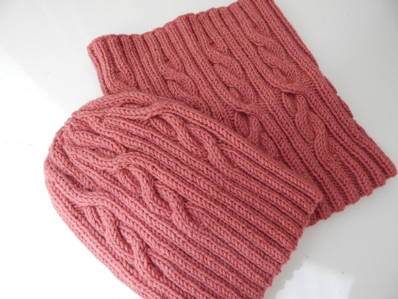 women/'s hat Knitted dusty rose wool hat and cowl women/'s winter set knitted snood knitted neck warmer tea rose set knitted pink set