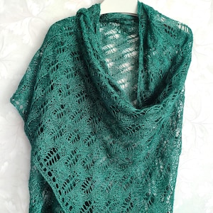Knitted linen green shawl, emerald lace shawl, boho shawl, summer shawl, women&#39;s shawl, knit linen wrap, emerald linen wrap, green lace wrap