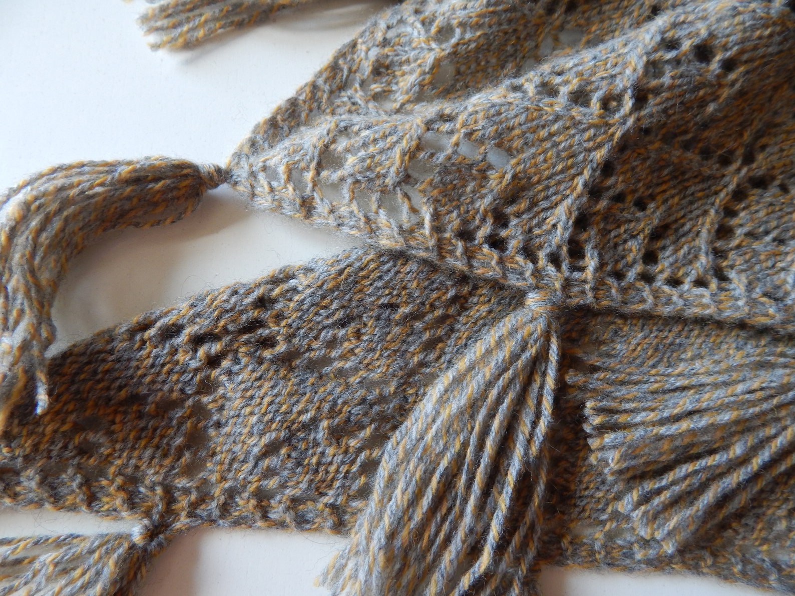 Gestricktes grau-senffarbenes Merino mit Angoratuch | Etsy