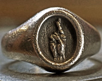 Highly detailed crossed fingers hand carved silver ring, recommended as a charm ring