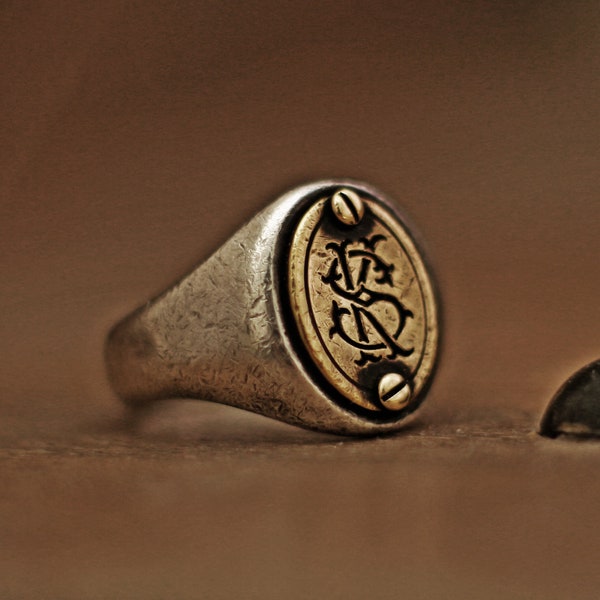 Monogram carved vintage style ring, initial ring