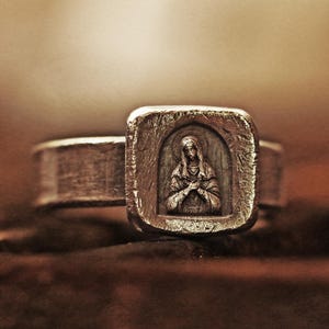 St. Mary stamped vintage silver ring, religious ring, catholic ring, Christian ring