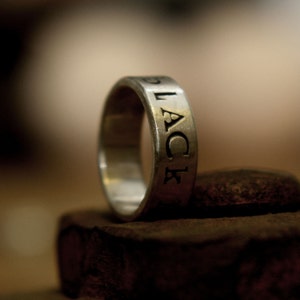 anillo de palabra, estampado a mano, anillo personalizado, anillo de amor, anillo de cita, anillo de nombre, anillo de mensaje, anillo de promesa, anillo personalizado, anillo de plata