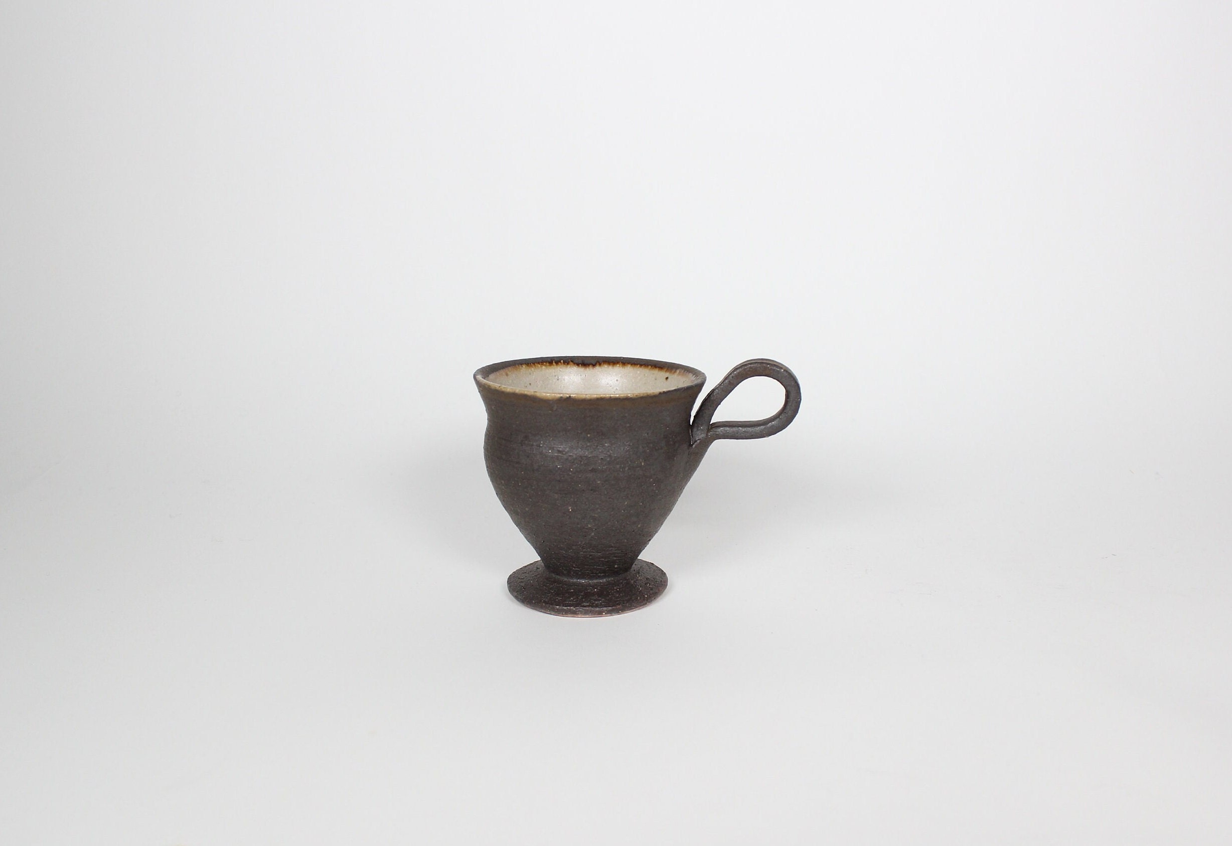 Taza de café espresso japonesa Shigaraki de base alta, marrón