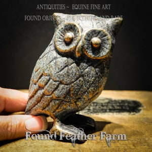 Clever Cast Iron Owl Statue with A Verdigris Bronze Finish