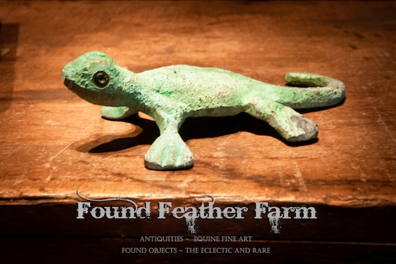 Handmade Bronze Mini Lizard