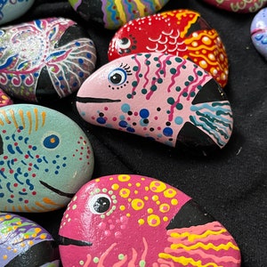Set of 4 Assorted Fish Rocks, Colorful Painted Dot Rocks - Etsy