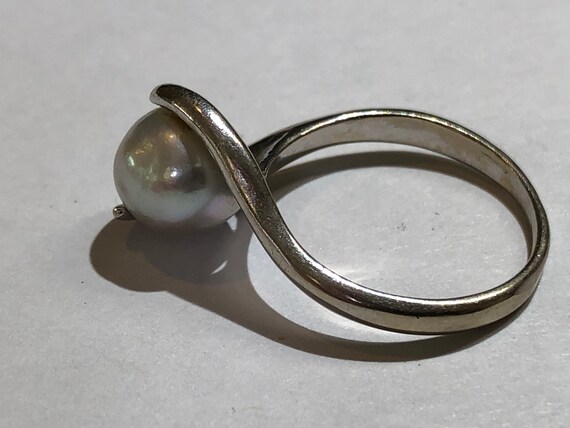 Solid 10K White Gold Ring with Pearl - image 3