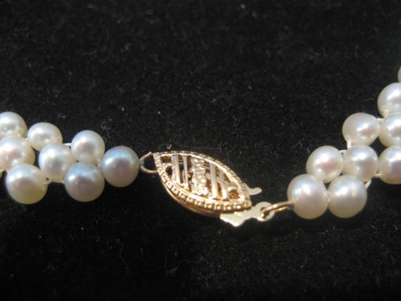 Nice Pearl Necklace 14K Yellow Gold Clasp Very Un… - image 7