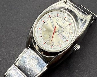 Nixon Uhr