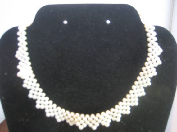 Nice Pearl Necklace 14K Yellow Gold Clasp Very Un… - image 1