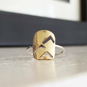 Mountain ring; mountain range ring; mountain jewelry; outdoor jewelry; nature jewelry; modern ring; boho ring; gold or silver mountain ring