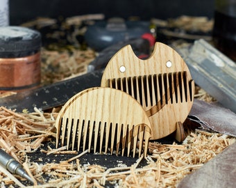 Wooden beard comb. Tenis. gift for him.