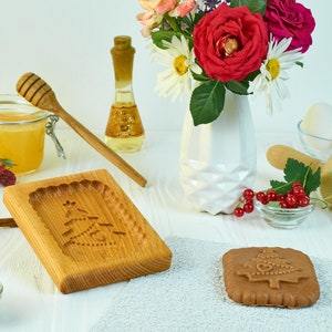 Gingerbread mold pattern carved. Pattern # 12. Wooden cookie cutter. Baking Springerle stamp