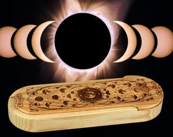 Wooden pillbox "Phases of the Moon" with magnetic lid "N32"