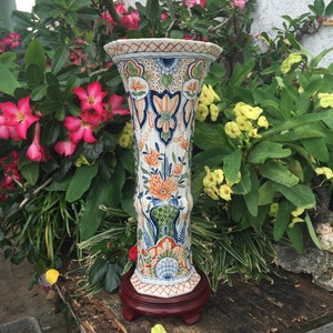 1800&#39;s Makkum Tichelaar Tall Delft Polychrome Vase Delfts Polychroom 菊 Kiku Chrysant Chrysanthemum Vaas Friesland Netherlands *Free SH