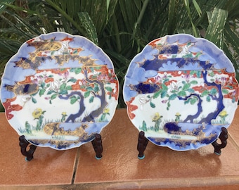 1800's Pair Ko-Imari Somenishiki Plates Two 朴の木 Hoonoki Magnolia Blossoms Porcelain Dish Set 大朋萬暦年製 Dai-Min-Banreki-Nen-Sei Mark Edo Japan