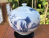 Old Sometsuke Ko-Imari 水差し Mizusashi Fresh Water Pot 山水 Sansui 山 Mountain Landscape Seascape Vase Porcelain Fisherman Ginger Jar Jug Japan
