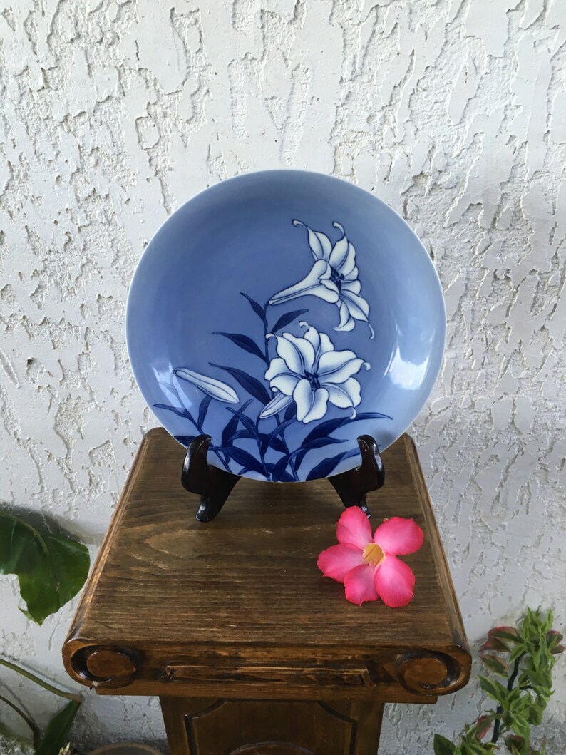 Wide Varieties 1800 S Antique Hirado Porcelain Plate 白百合 Shirayuri White Outlet With Discounts Www Lakshmilife Com