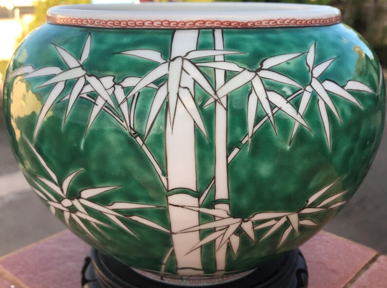 1800's TWO Plates #A Signed Dainippon Hizen Arita Aoki-sei 染付 Sometsuke 阿蘭陀海芋 Calla Lily Blossoms Dish Pair Floral Porcelain Wall Art Japan image 4