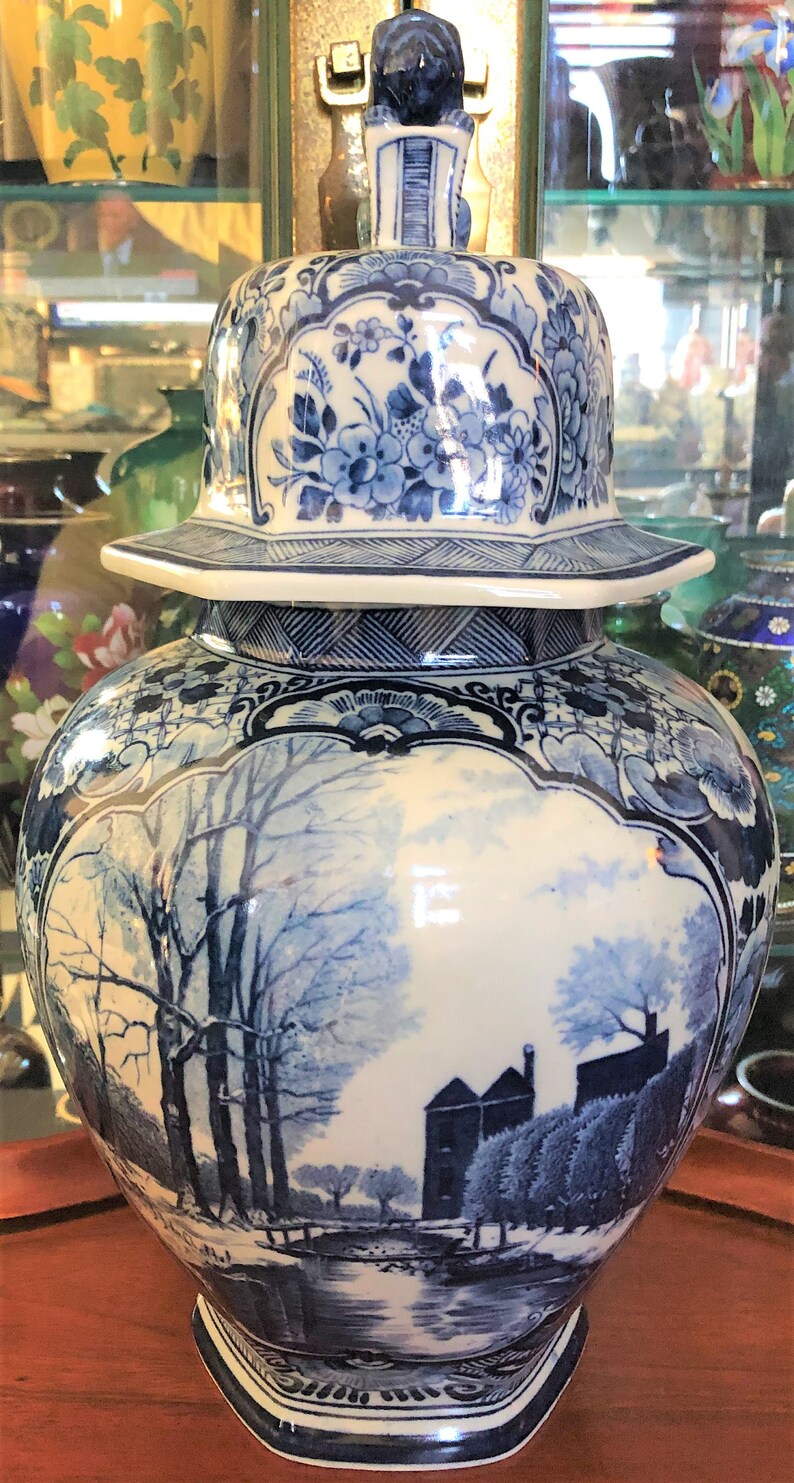 Rare Delft Art Deco Urns Two Delfts Blauw Chinois Vazen Vases ...