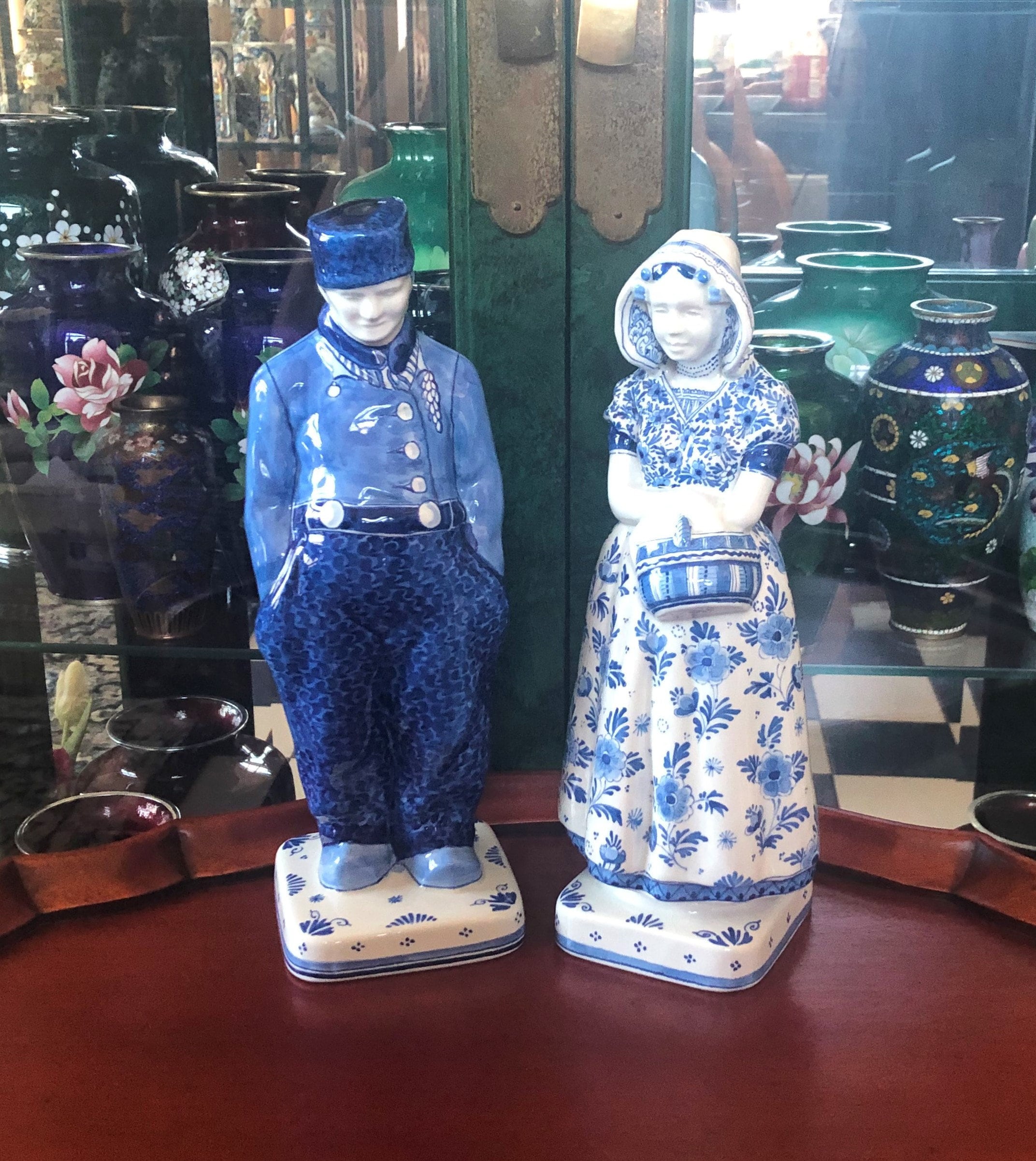 70年代  DELFT ロイヤルデルフト　ファーマーと妻　フィギュリン LARGE! Two Royal Delft 1970 FARMER & WIFE Figurine Matched Set