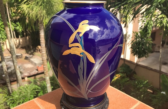 Koransha Cobalt Blue Vase Gold 春蘭 しゅんらん Shunran Noble