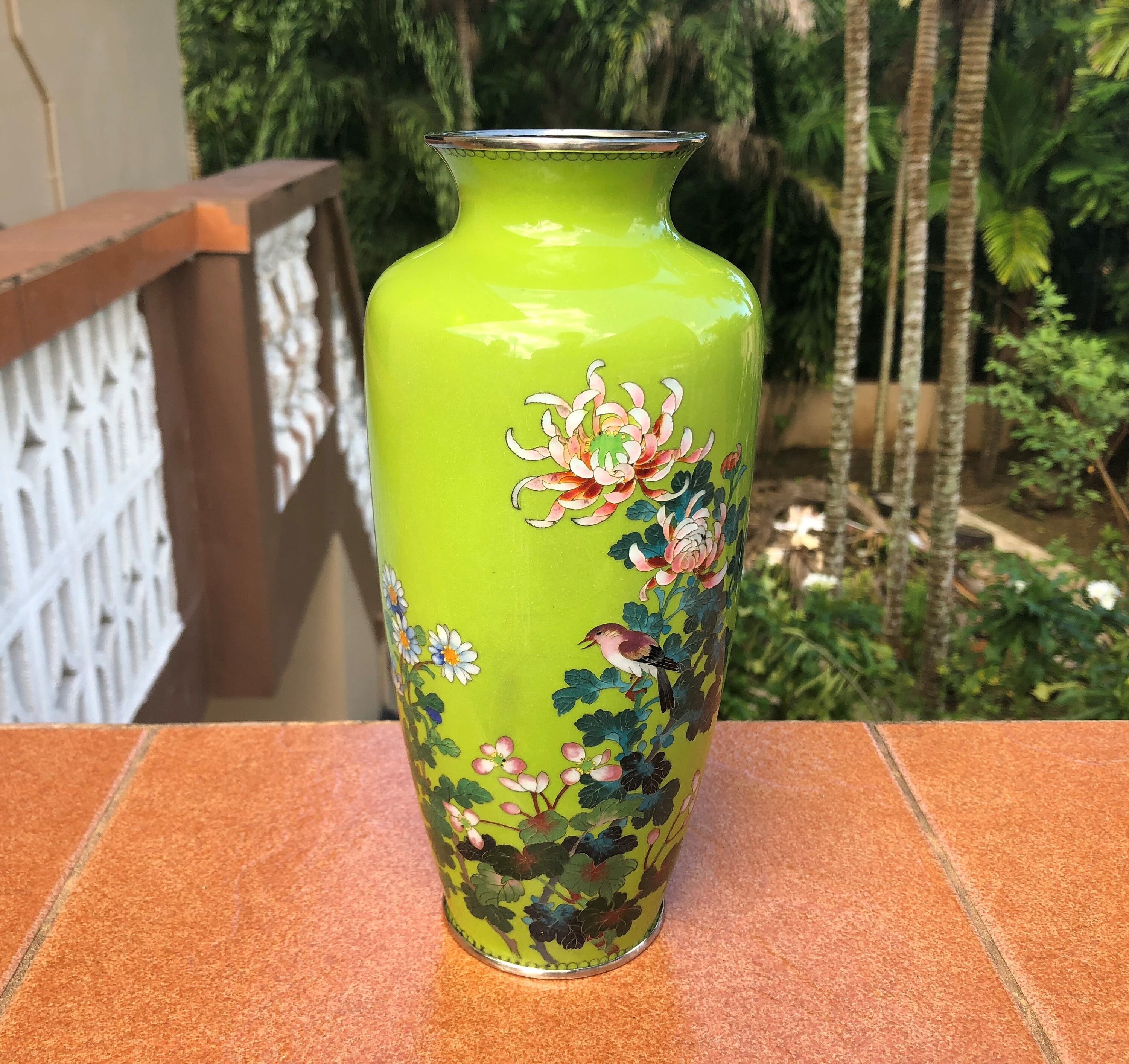 Large 透明釉七宝 Shippo Cloisonne Jar Vase 銀針 Ginbari Green Vaas 菊 Kiku Chrysant Fancy Chrysanthemum 紫苑 Blue Aster Floral Tall Urn Japan *Free SH