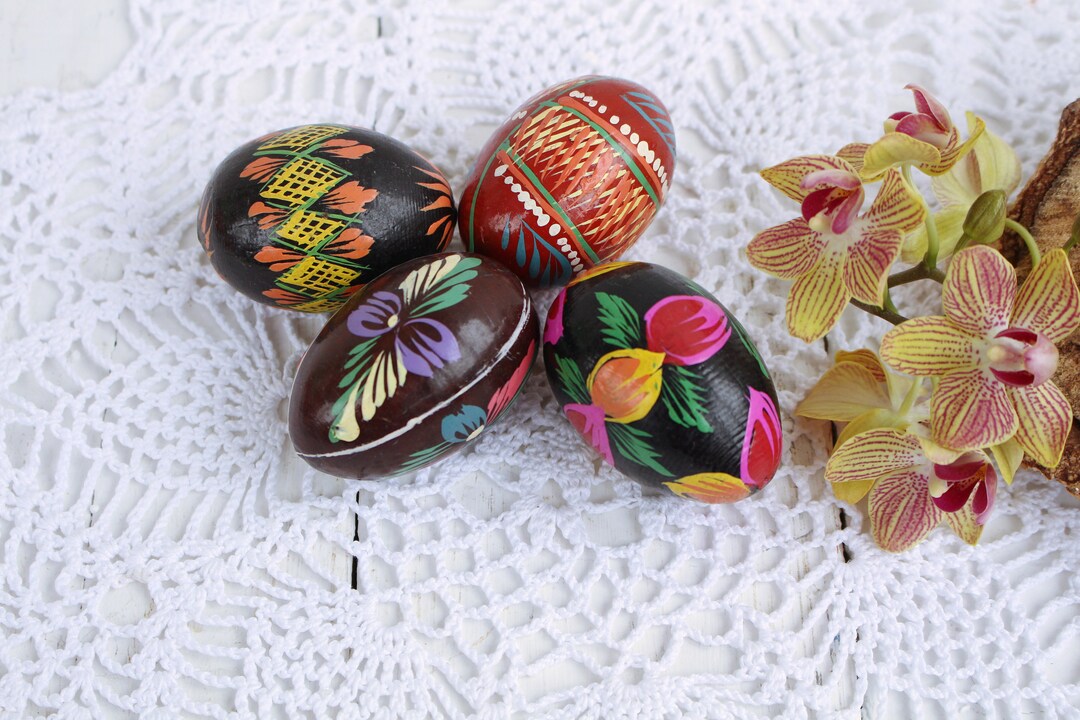 Vintage Easter Eggs Ukrainian Wooden Egg Ukrainian Folk Art Spring ...