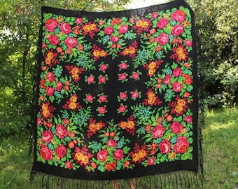 Vintage Large Black Wool Shawl Ukrainian Hustka Floral Shawl Chale Russe Ukrainian shawl Rustic Boho shawl Old shawl Black rare shawl