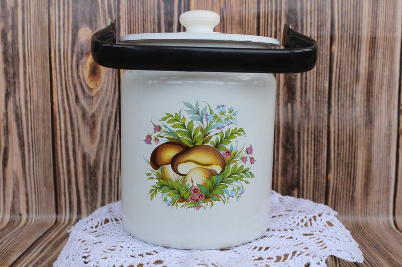 Vintage White Enamel Jar Retro Metal Jar White Jar Enamel Ware Flower Jar Rustic Jar Farmhouse Jar Rare Jar Liquid Container Rustic Style image 2