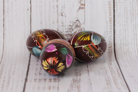 Vintage Easter eggs Ukrainian wood egg Ukrainian folk art Spring decor Easter egg ukraine Wood burning egg Easter table decor Hand painted16