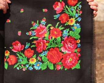 Vintage Wool Shawl Black Shawl Chale Russe Wool Shawl Folk Style Shawl Ukrainian Scarves Flower Pattern Vintage Wool Scarf Boho Shawl Shawl