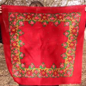 Vintage wool scarf Ukrainian shawl Grandmother shawl Chale russe Burgundy shawl scarf Thin wool thread Wool floral print scarf Rare scarf