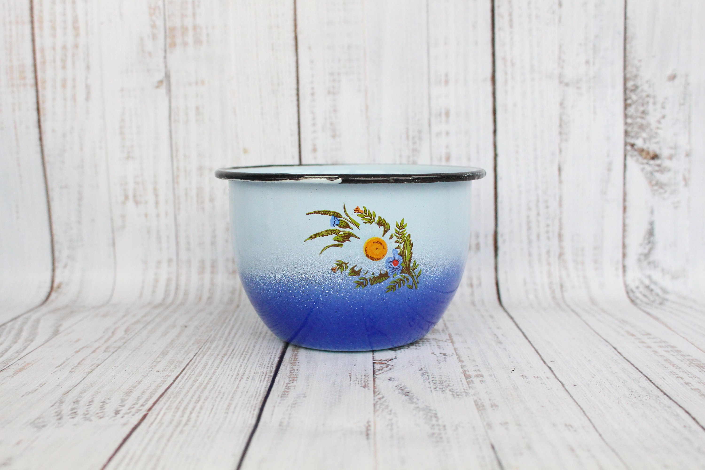 Bleu Vintage avec La Tasse Bleue d'émail de Teinte Rétro en Métal Tasse Fleur Plats Mug Bleu Soviéti